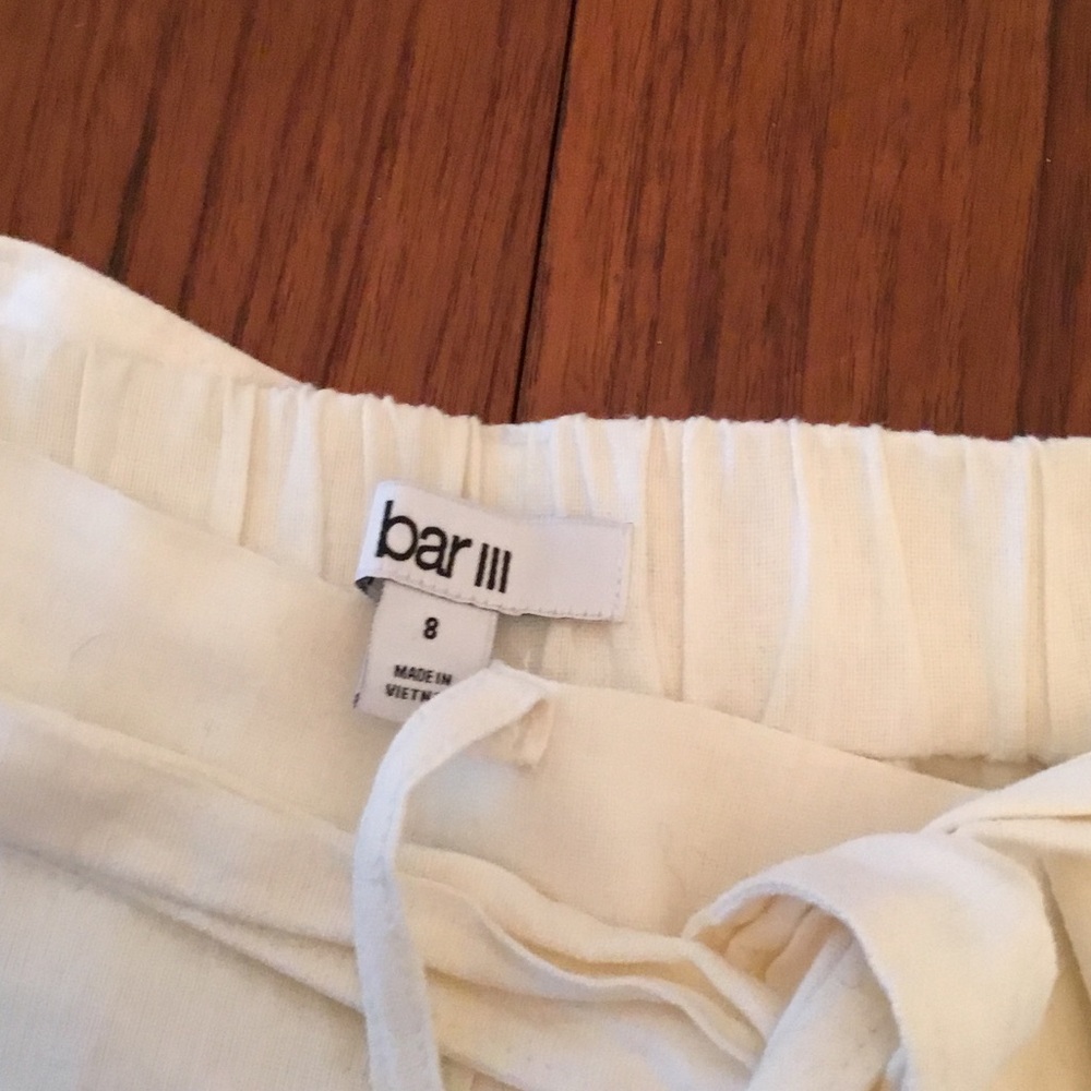 Bar III Off-White Drawstring lined wide leg cropped pants
